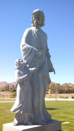 Memorial Man & Child Statue