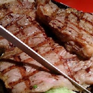 赤鬼炙燒牛排