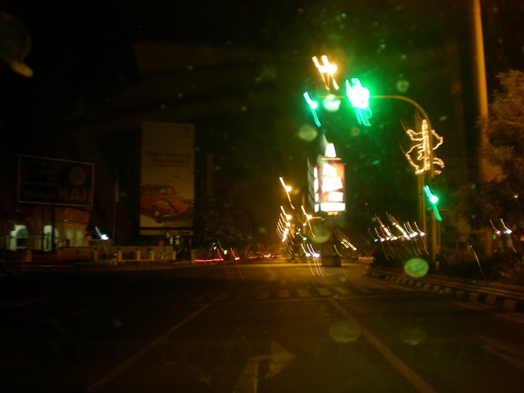[SurabayaNightscenePerempatanDr.Soeto[6].jpg]