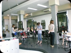 Rever Sekolah Potong Rambut & Make Up 2318
