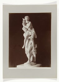 Sculptuur van Aeneas en Anchises