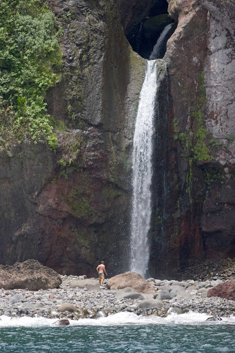Kalaupapa-waterfall - Waterfall at Kalaupapa on the Hawaiian island of Molokai. 