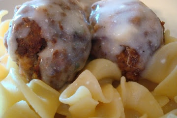 Meatballs with Cream Sauce