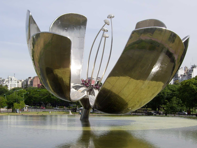 Floralis Genérica in Buenos Aires