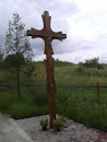 Хрест біля церкви