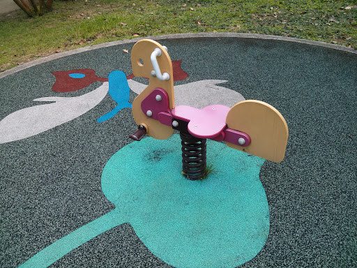 Playground at Richards Ave