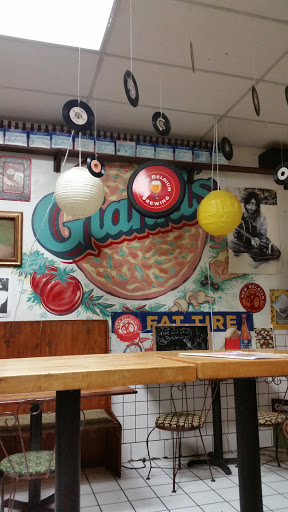 Gianni's pizza mural