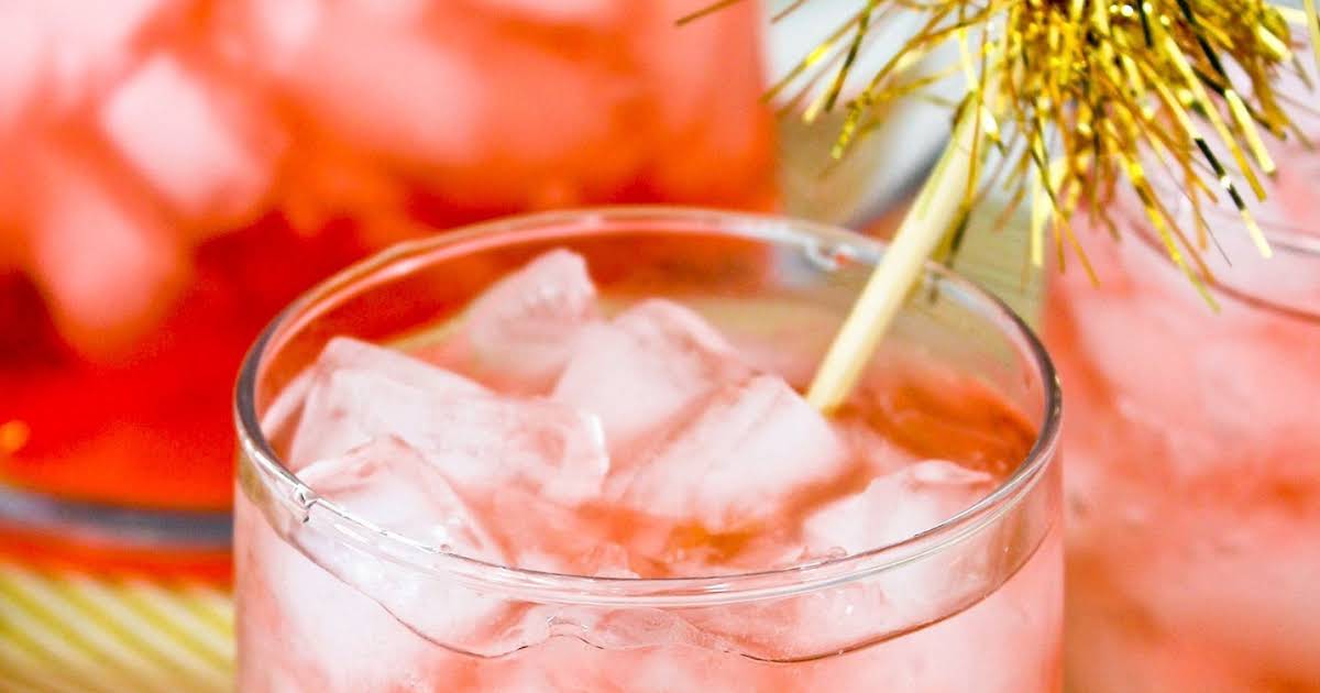 10 Best Pitcher Cocktail Drinks Recipes