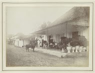 Pand op de hoek van een straat