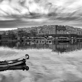 Waiting by Mustafa Çetinkaya - Landscapes Cloud Formations