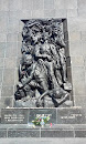 Monumento na Praça dos Heróis 
