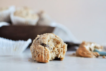 Whole Wheat Peanut Butter Chocolate Chip Muffins