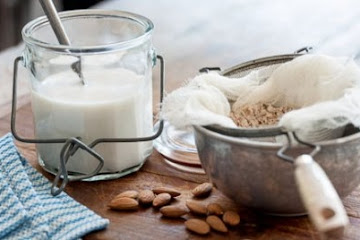 Homemade Almondmilk