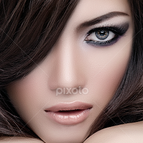 Tika#2 by Boim Wahyudi - People Portraits of Women