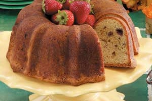 Strawberry Pound Cake