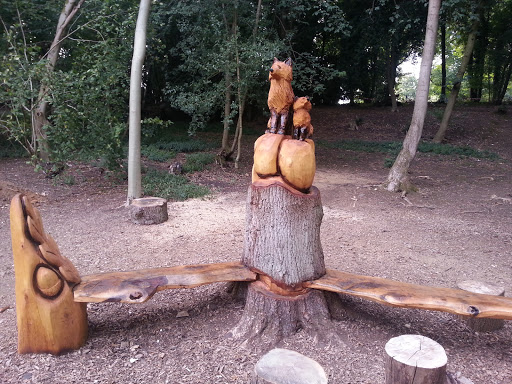 Chainsaw Carvings.