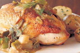 Pan-Roasted Chicken with Fennel, Leeks and Cream