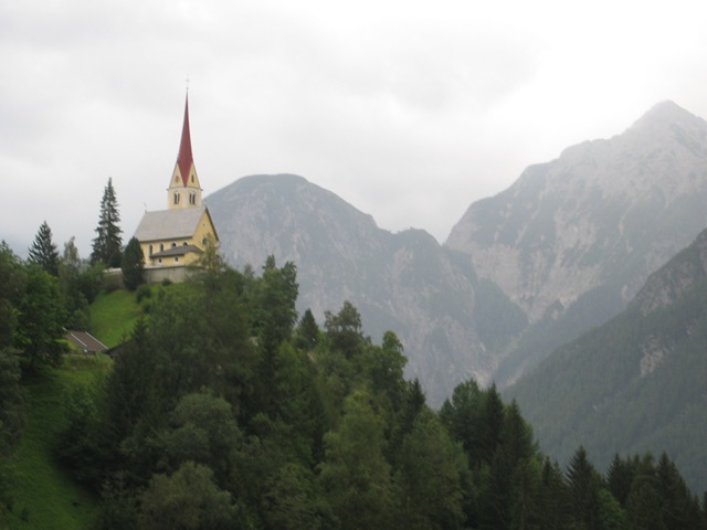 [IMG_40102.jpg]