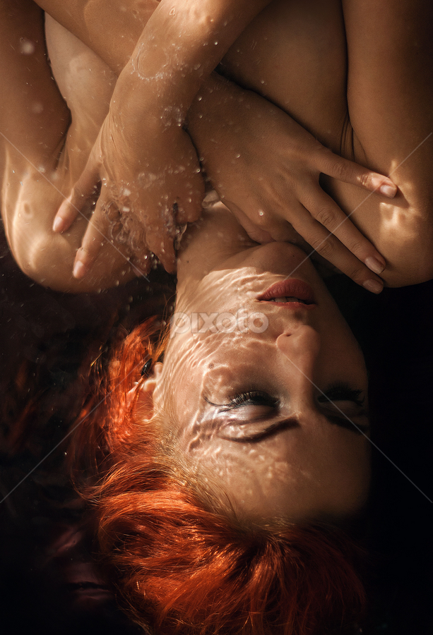 Safe.Under the water. by Oana Artem - People Portraits of Women