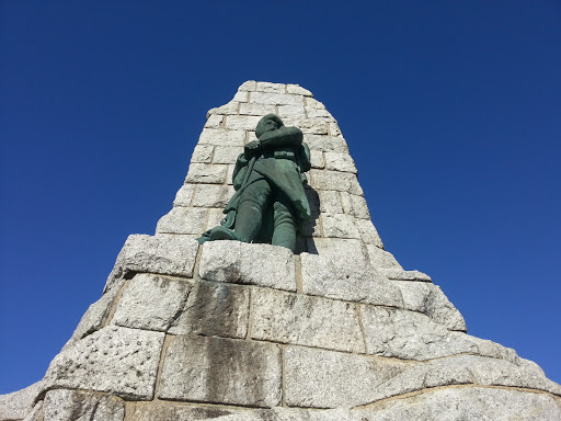 Monument à la mémoire des Diables Bleus