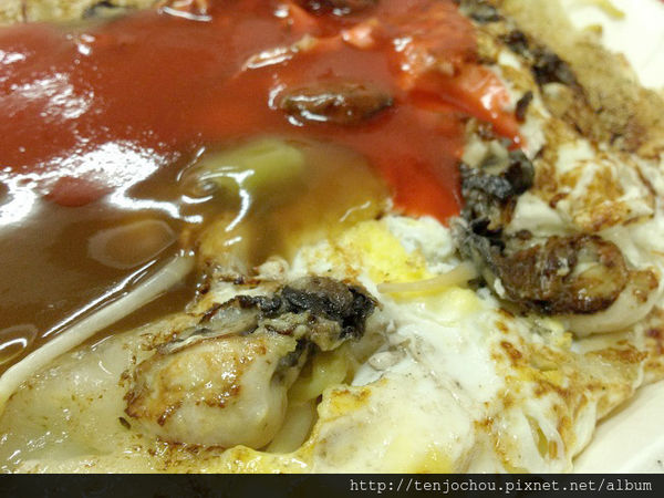 安平-古堡蚵仔煎 老闆下重本，蚵仔又大又肥美