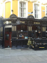 Lynch The Swan Bar