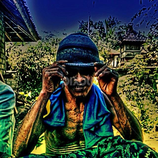 # by Yudya Daton - Instagram & Mobile Instagram