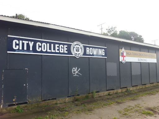City College And Nga Tawa Rowing Clubs