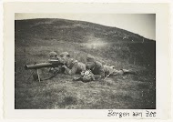 Drie Wehrmachtsoldaten met mitrailleur