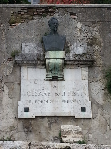 Busto di Cesare Battisti