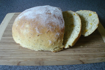Apricot Sage Semolina Bread
