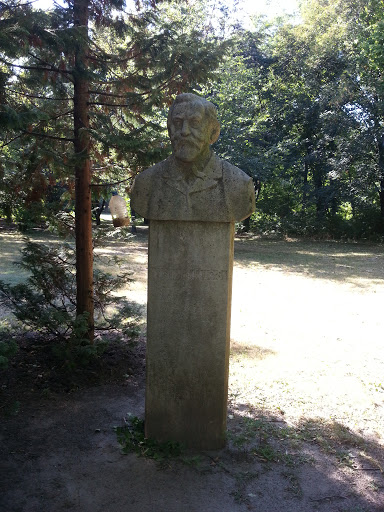 Margitszigeti Ybl Miklós szobra