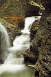 Waterfall Puzzle poster 1