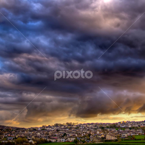 caught this tonight by Mark Shepherdson - Landscapes Cloud Formations