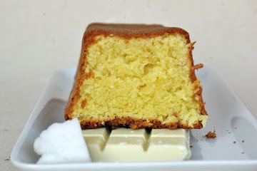 white chocolate and fresh grated coconut cake