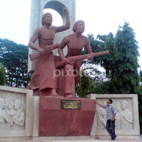 Pride by Minhaj Kamal Faruqui - Abstract Macro