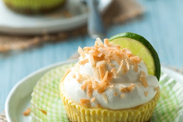 Coconut Key Lime Pie Cupcakes