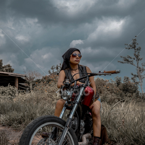 by Yogas Dwi - People Portraits of Women