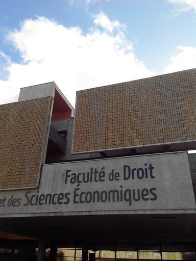 Faculté De Droit Et Des Sciences Économiques