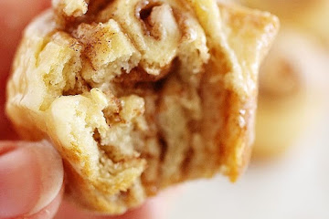 Quick &amp; Easy Mini Cinnamon Rolls