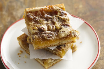 Quick Crescent Pecan Pie Bars