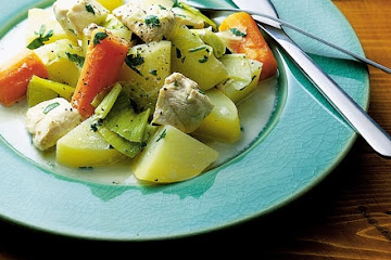 St David's leek & chicken hotpot