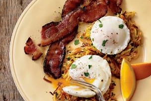 Garden Hash Browns with Poached Eggs and Bacon