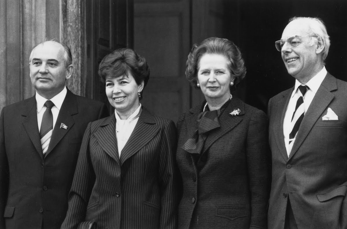 デニス サッチャー Google Arts Culture