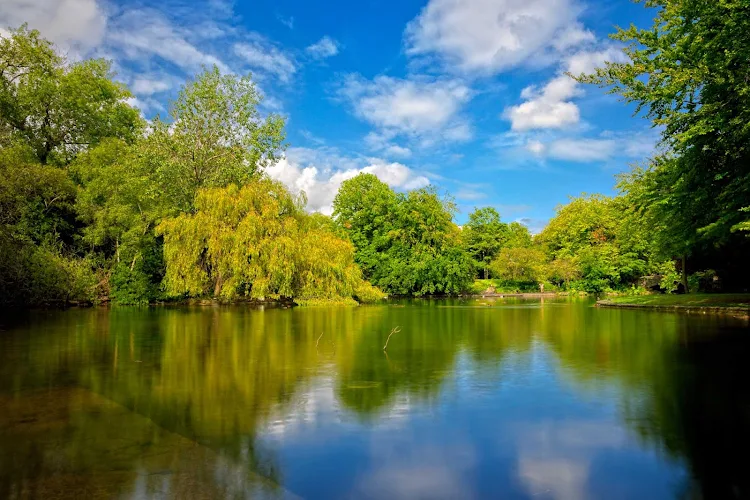 Saint Stephen's Green Park in Dublin, Ireland. 