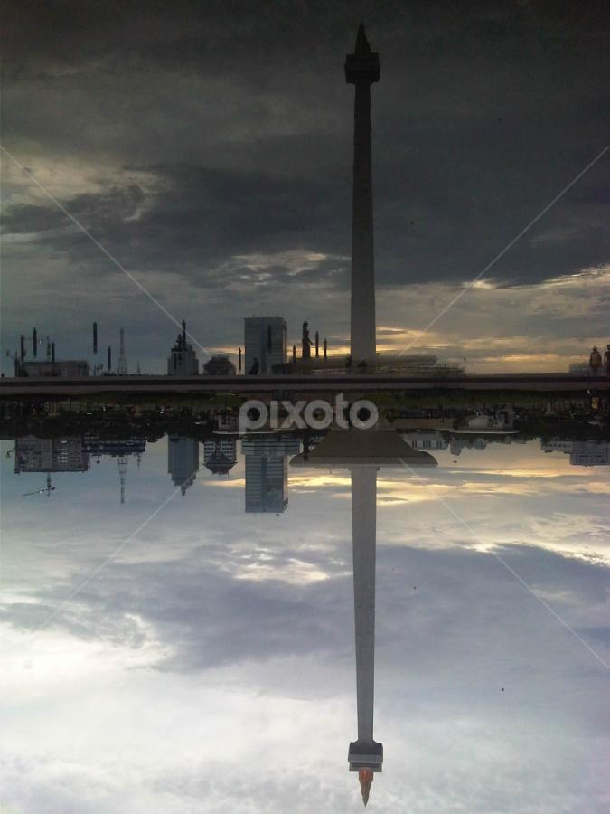 Refleksi Monas by Ditto Sam Liok Liuk - Instagram & Mobile iPhone