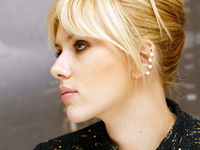 Scarlett.Johansson scarlettwallpaper15-1024x768.jpg ScarlettJohansson -  http://ahotgirl.blogspot.com