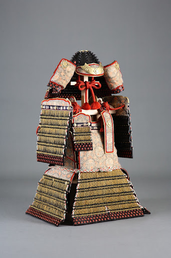 小桜韋威鎧 復原品 西岡文夫 Google Arts Culture