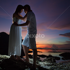 Lovers II by Rah Juan - People Couples