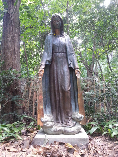 Estatua de la Virgen Maria